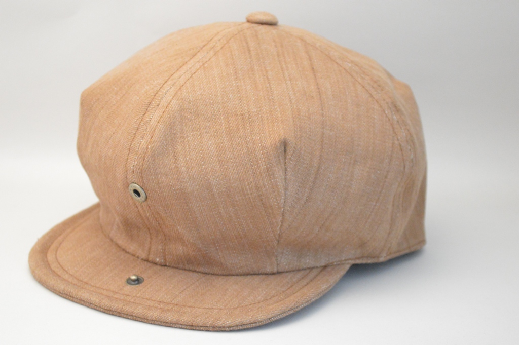 ホック付きキャスケット事例1